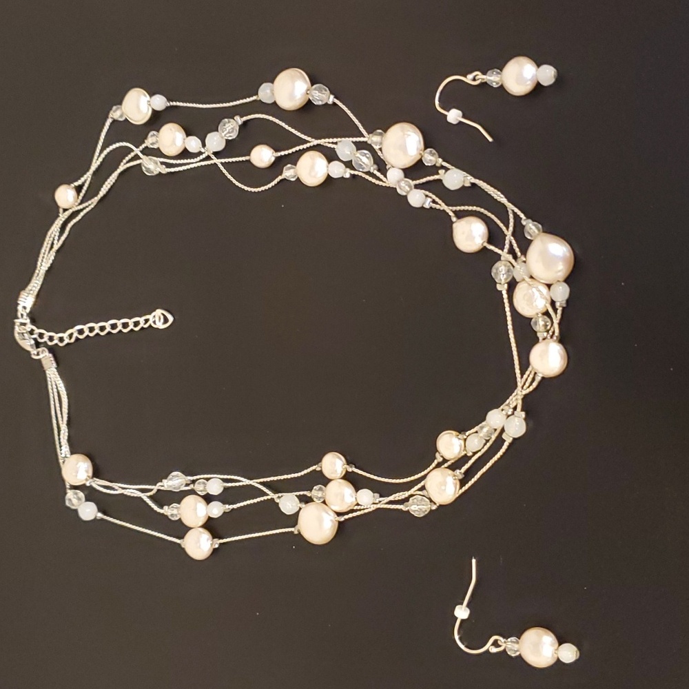 SET: Beaded & Wire Necklace & Earrings